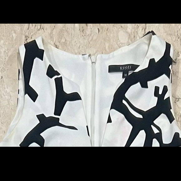 Authentic Gucci Dress - Picture 3 of 3